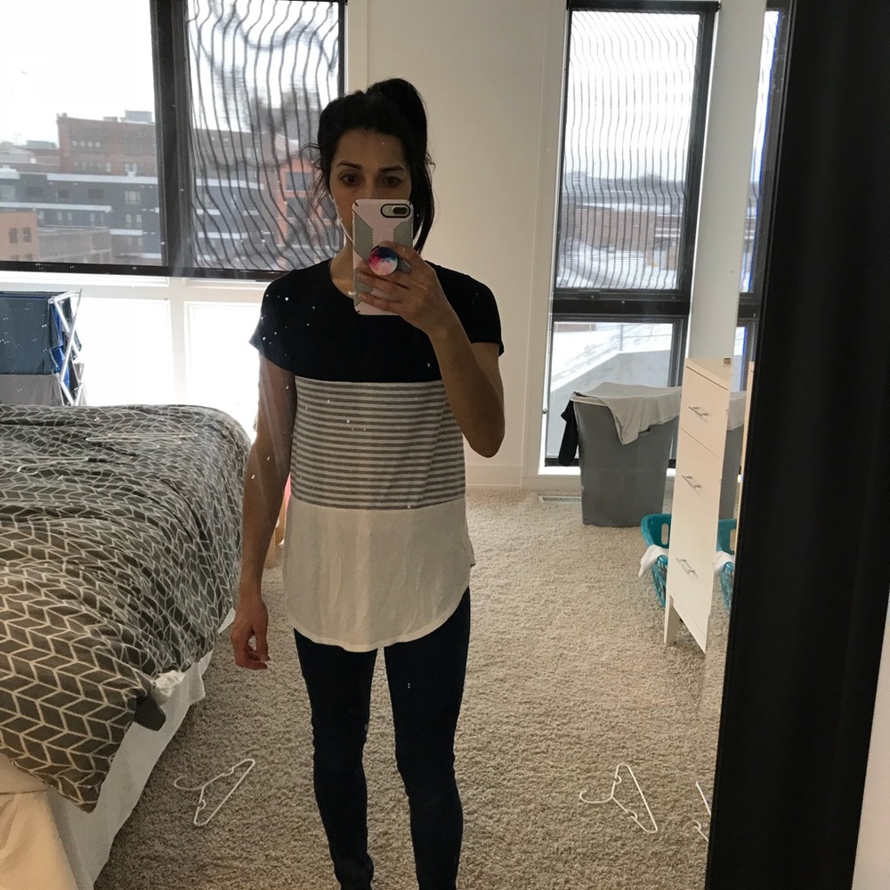 Scoopneck, lightweight tee